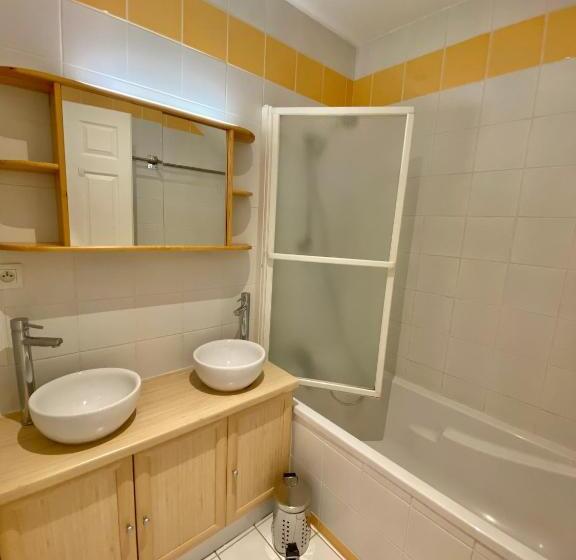 Апартаменты 3 Спальни, Tilleul Plaza Résidence