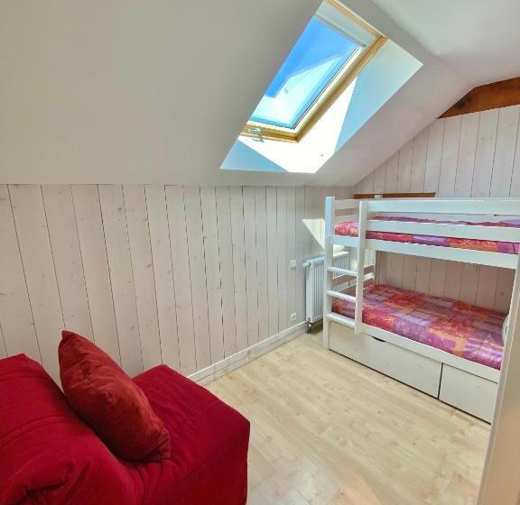 침실 3개 아파트, Tilleul Plaza Résidence