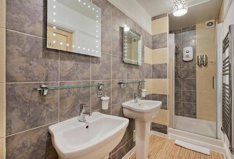 Стандартный Номер Кровать Кинг, White Rose Guest House