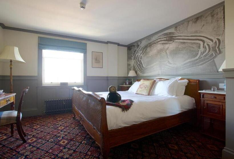 غرفة سوبيريور, The Duchess Of Cornwall