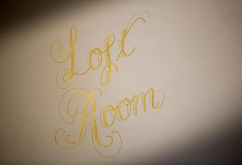 带大床的套房, Darlington Arms