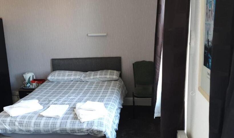 اتاق اکونومی, The Lodge Guest Accommodation