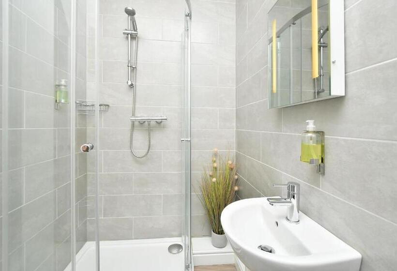 豪华房间, The Victoria