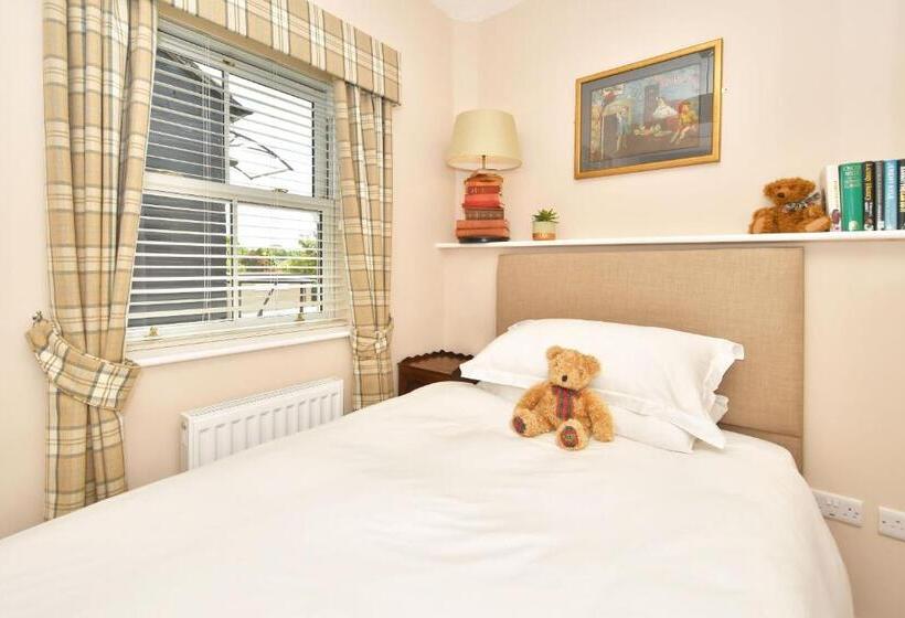 豪华单人间, The Victoria