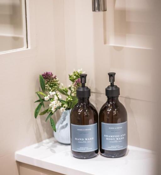 标准间, The Horse And Groom Inn