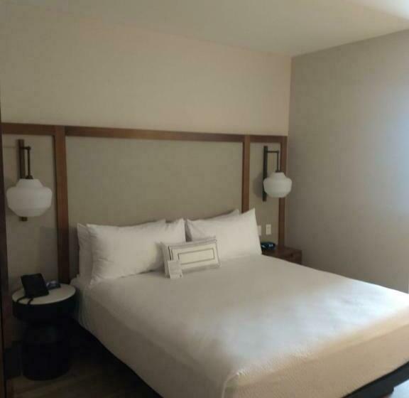 חדר סטנדרט עם מיטת קינג, Fairfield Inn & Suites By Marriott Cancun Airport