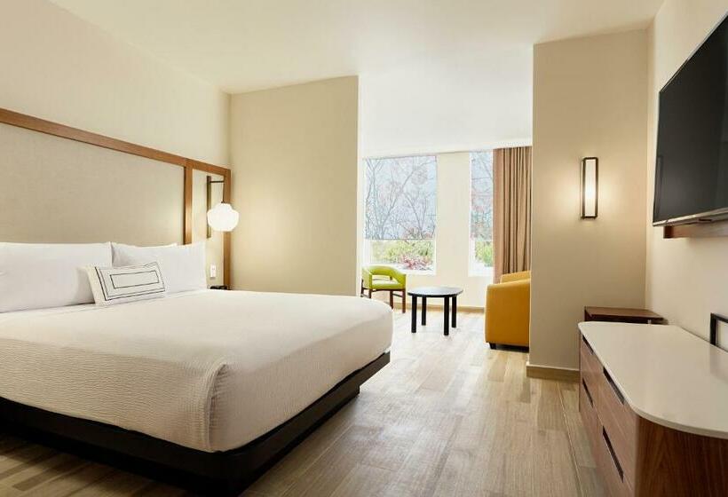 キングサイズベッドのスイートルーム, Fairfield Inn & Suites By Marriott Cancun Airport