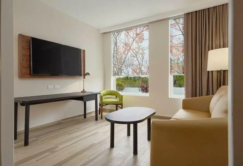 Sviitti King-vuode, Fairfield Inn & Suites By Marriott Cancun Airport