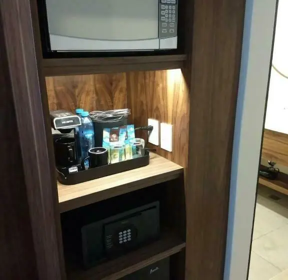 Sviitti King-vuode, Fairfield Inn & Suites By Marriott Cancun Airport