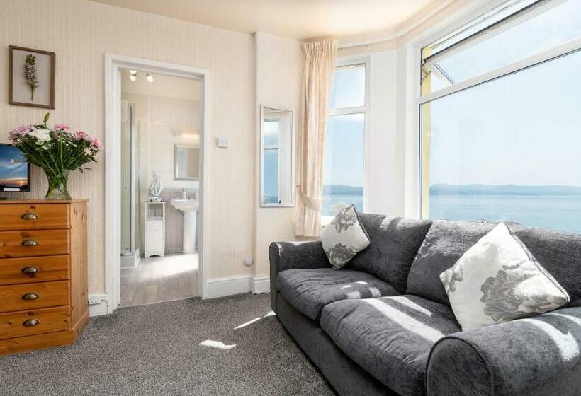 带大床的标准间, Awel Mor