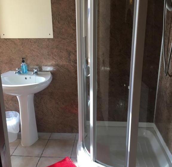 غرفة سوبيريور ثلاثية, Glengorm Guest House