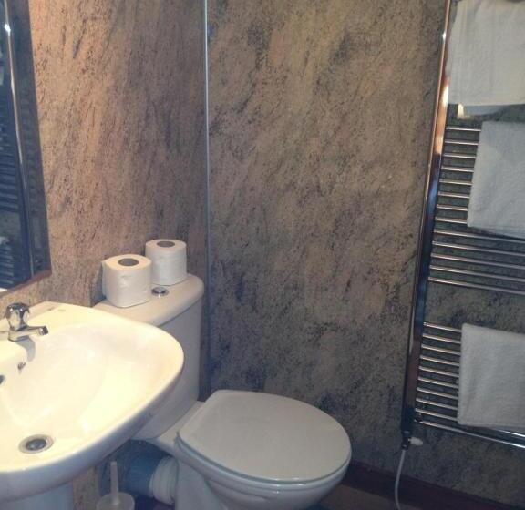 غرفة عائلية, Glengorm Guest House