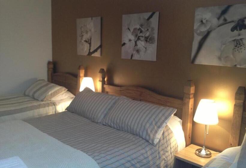 غرفة عائلية, Glengorm Guest House