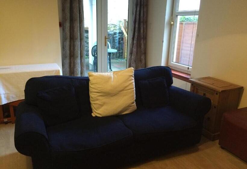 جناح, Glengorm Guest House