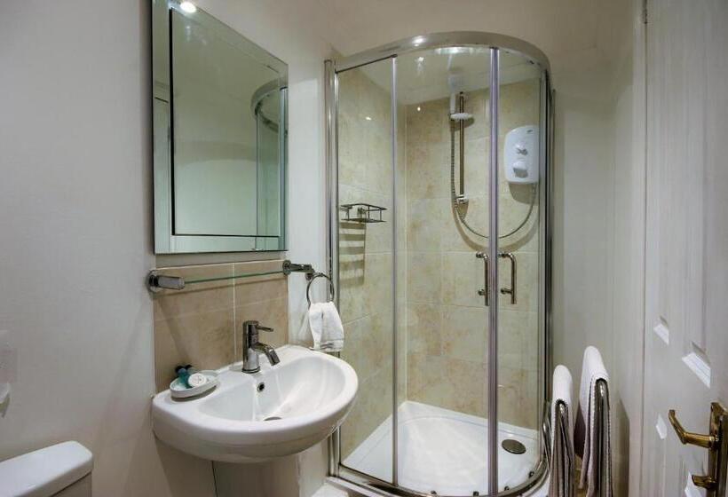 Номер Стандарт, Mount Lavinia