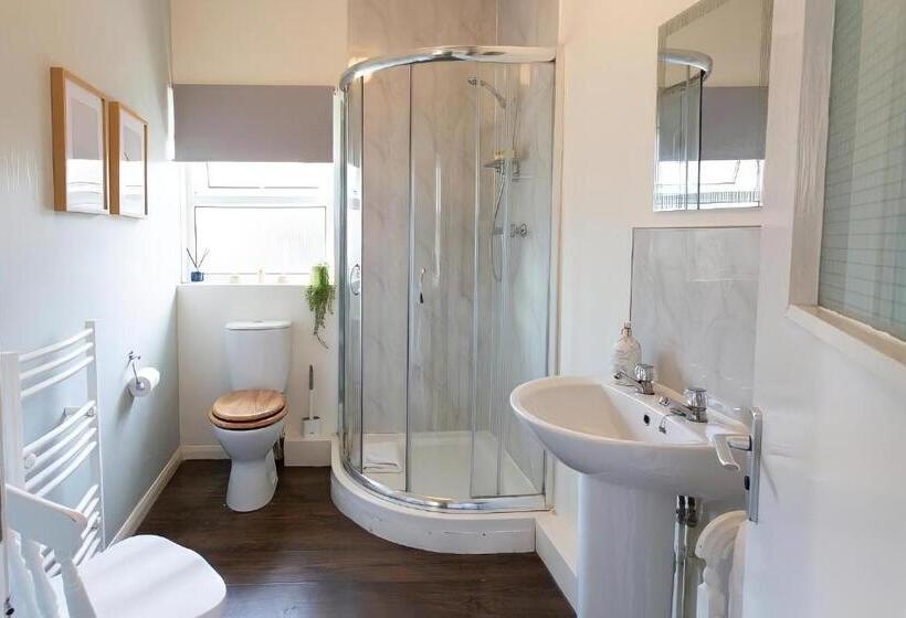 חדר סטנדרט חדר אמבטיה משותף, Poole Park House