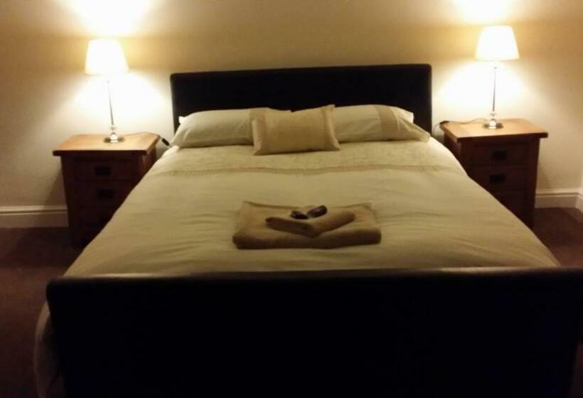 标准间, Roosecote Guest House