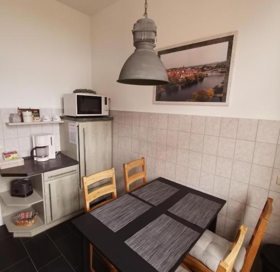 דירת חדר, Pension Zur Alten Post