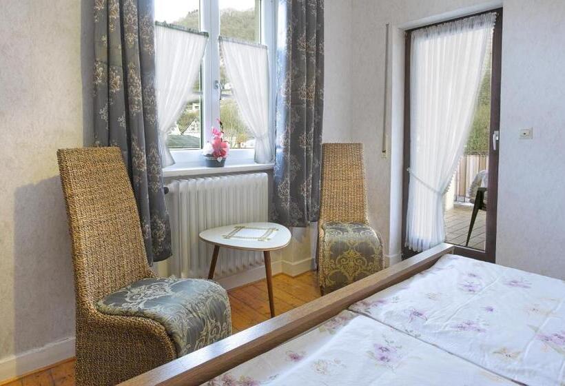 חדר סטנדרט עם מרפסת, Pension Haus Am Walde Brodenbach, Mosel