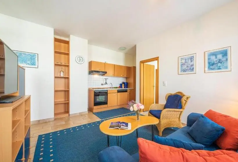 استودیوی استاندارد, Strandvilla Glückauf