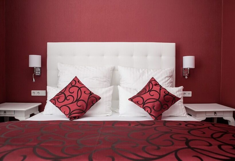 Семейный Номер, Haus Hotel & Pension Villa Laluna