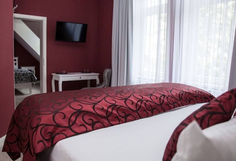 Семейный Номер, Haus Hotel & Pension Villa Laluna