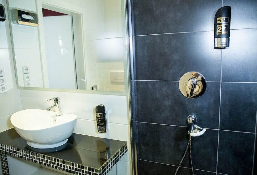 패밀리 룸, Haus Hotel & Pension Villa Laluna