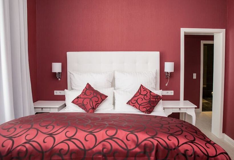 Семейный Номер, Haus Hotel & Pension Villa Laluna