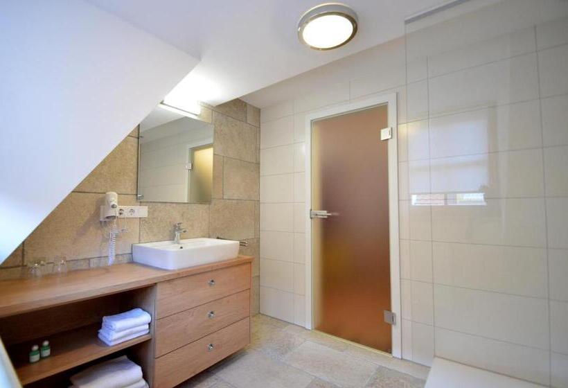 컴포트 트리플 룸, Bauer Gastezimmer