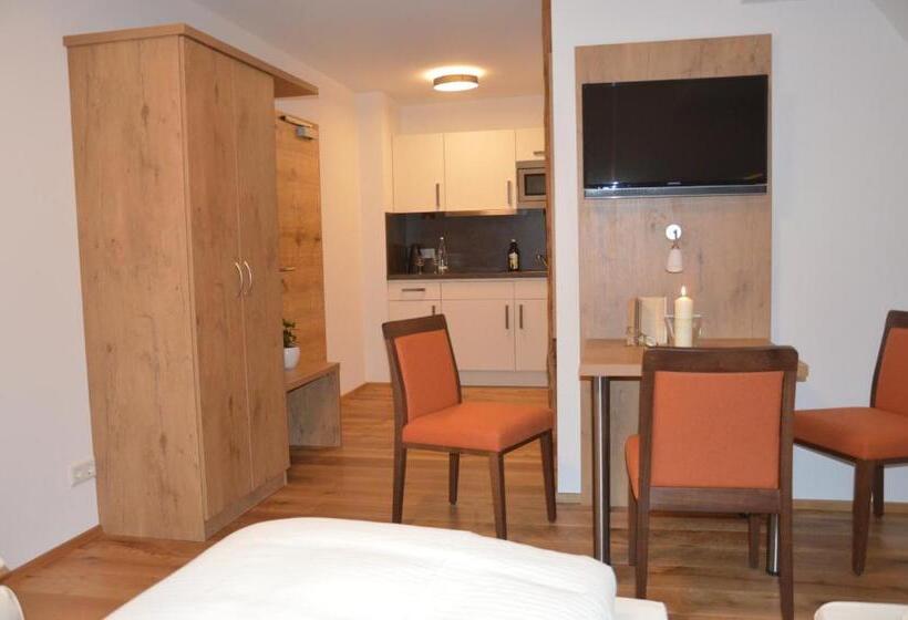 컴포트 트리플 룸, Bauer Gastezimmer