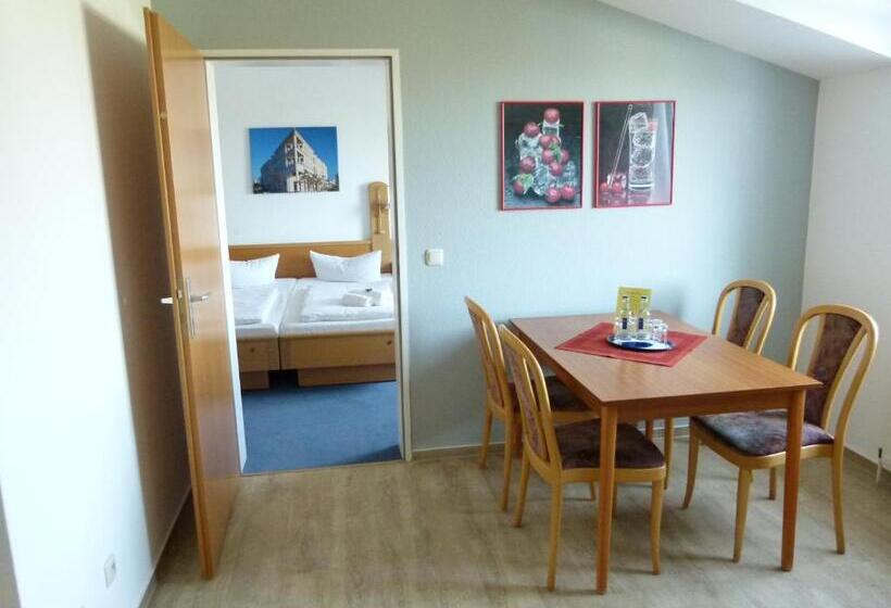 Семейный Номер, Pension Pastow Garni