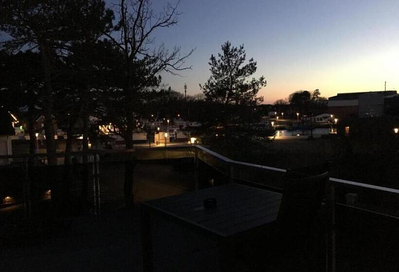 标准间带阳台, Seaside Strand