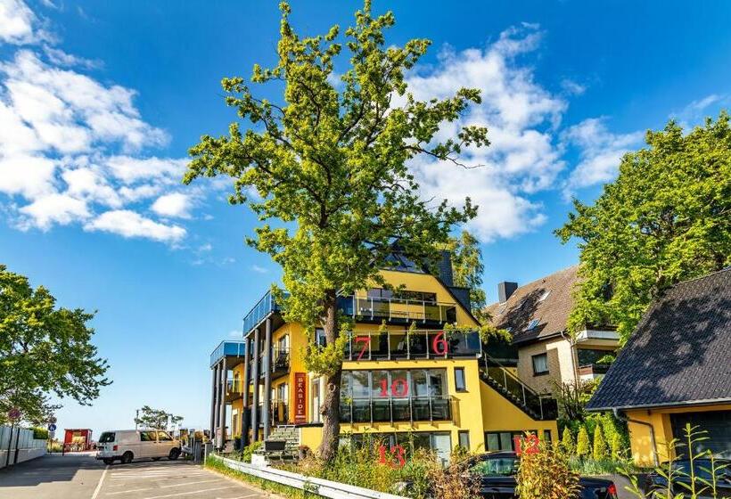 Номер Стандарт с Балконом, Seaside Strand