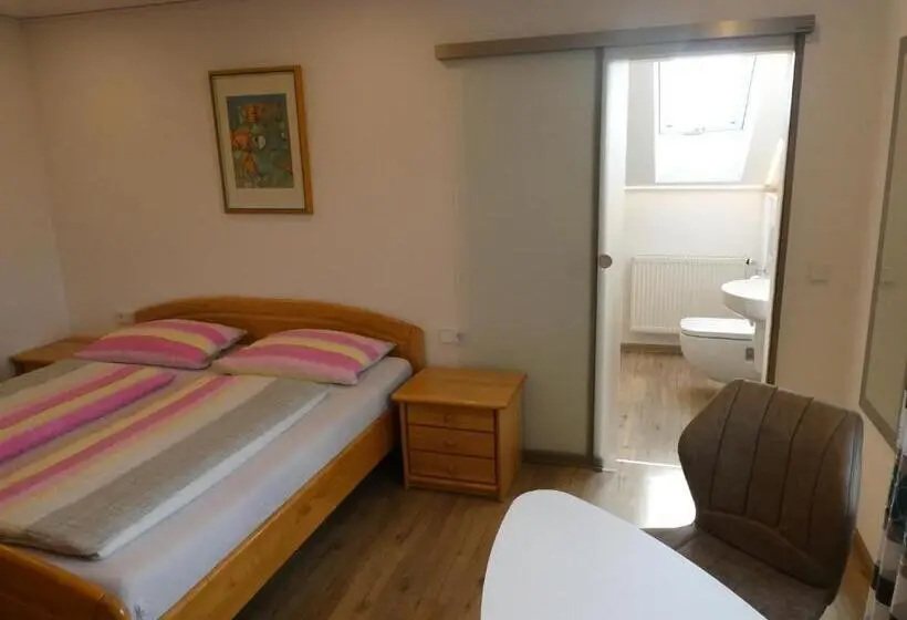 Quarto clássico, Privatpension Eberth