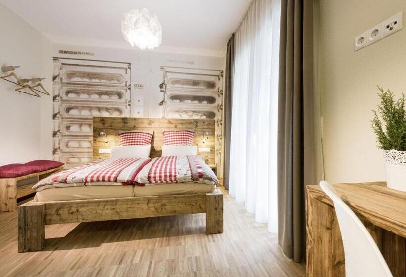 Quarto standart com varanda, Webers Alte Backstube