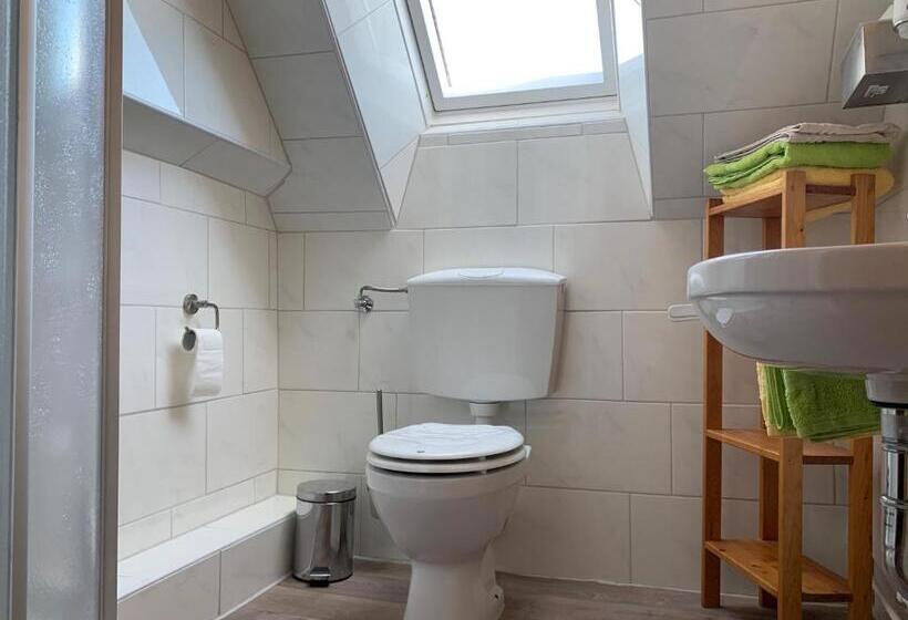 غرفة قياسية ثلاثية, Pension Am Kurgarten