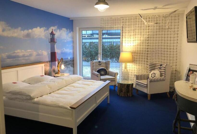 استودیوی سوپریور, Apartment Laforsch