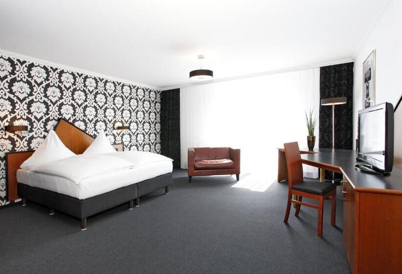 استودیوی سوپریور, Apartment Laforsch