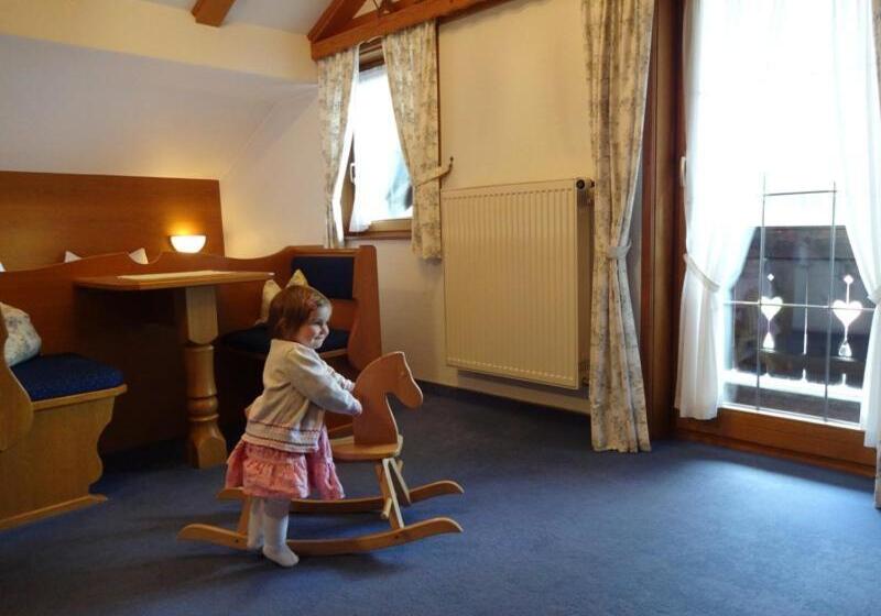 经济房, Wastl Häusl