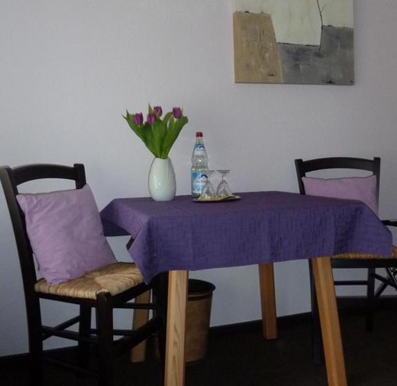 Номер Стандарт Трехместный, Fruhstuckspension Lavendel