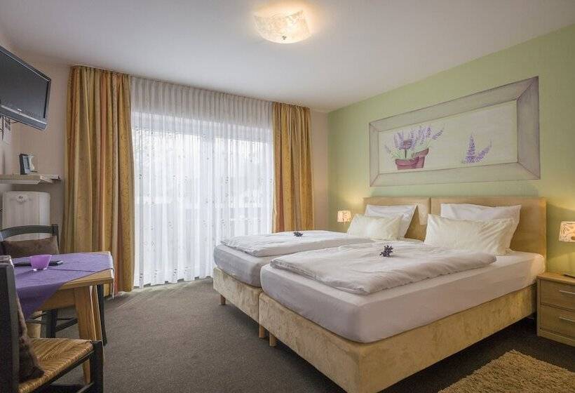 Номер Стандарт, Fruhstuckspension Lavendel