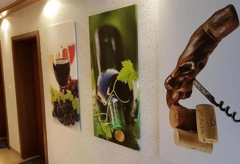 スタンダードシングルルーム, Brunnenhof