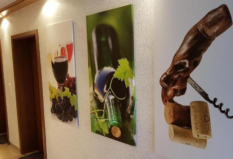 バルコニー付きスタンダードルーム, Brunnenhof