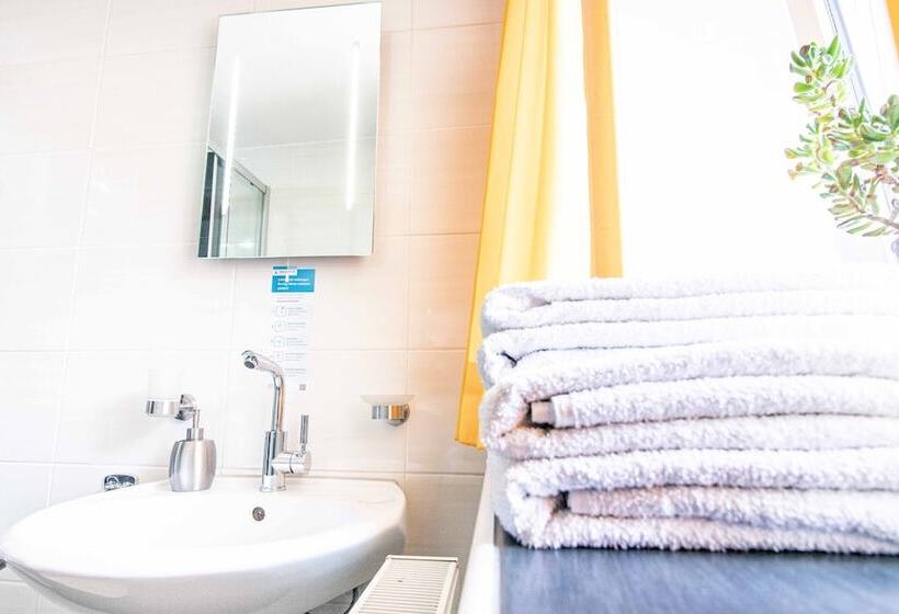 标准间, Gasthaus Tannenhof