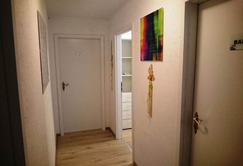 标准四人间共用浴室, Gasthaus Tannenhof