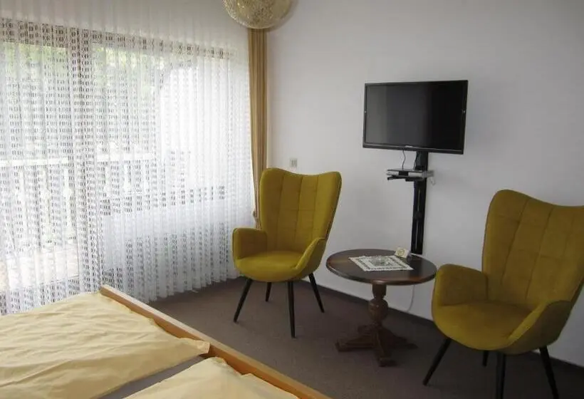 اتاق استاندارد با بالکن, Pension Gästehaus Waldhof