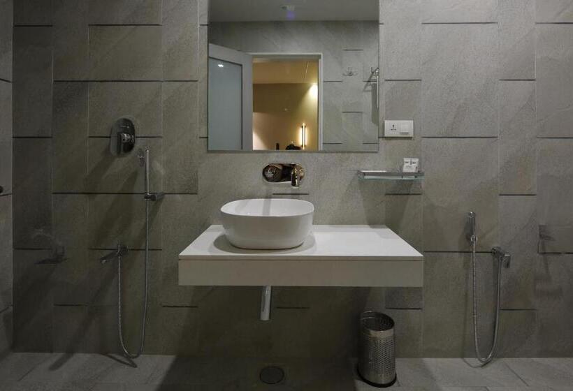 行政房间, Carrefour