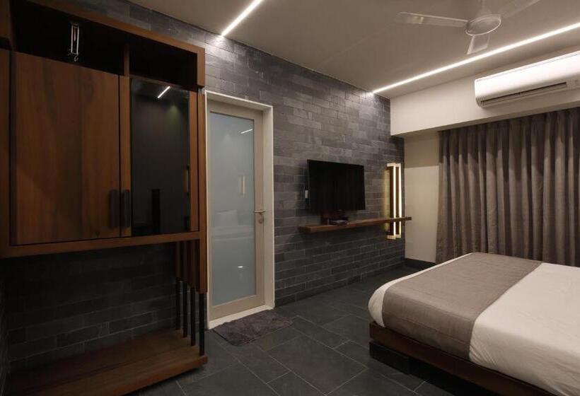 行政房间, Carrefour