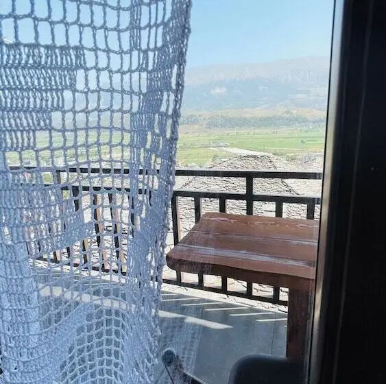 اتاق استاندارد با چشم‌انداز, Denis Guest House