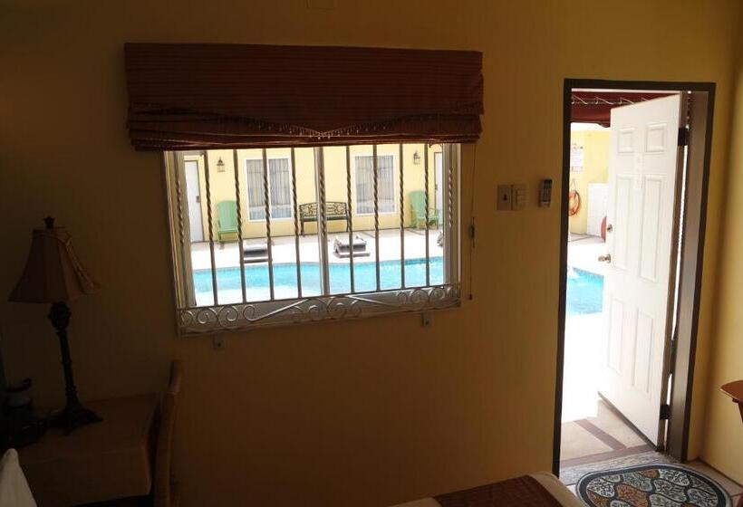 اتاق استاندارد, Kiskadee Korner